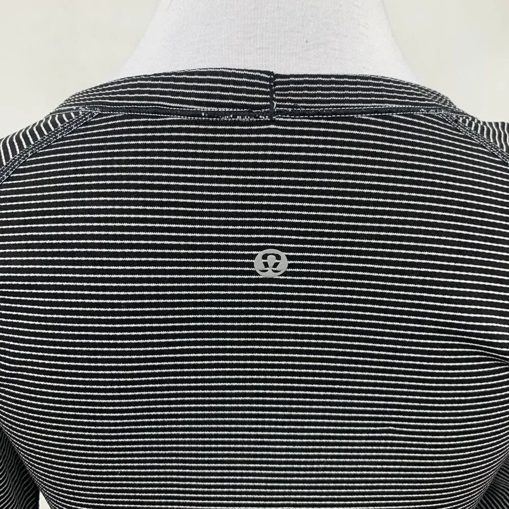 Lululemon Swiftly Tee Womens 6 Black White Stripe Long Sleeve Thumbholes Shirt